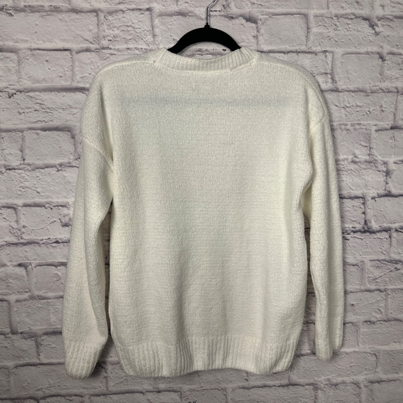 Rae Dunn “MERRY.” White Cozy Holiday Sweater | Christmas Pullover | Size ___ - Picture 7 of 8